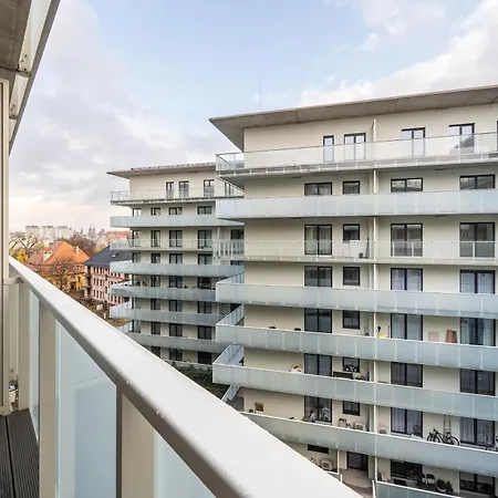 Elegant Mieszczanska With Air Conditioning, & Gym By Renters Prestige * Вроцлав