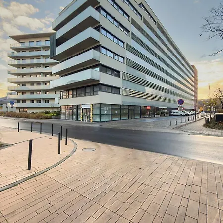 Elegant Mieszczanska With Air Conditioning, & Gym By Renters Prestige *