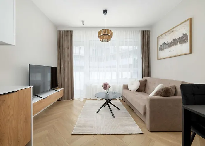 Elegant Mieszczanska With Air Conditioning, & Gym By Renters Prestige * Breslavia