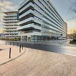 Elegant Mieszczanska With Air Conditioning, & Gym By Renters Prestige *