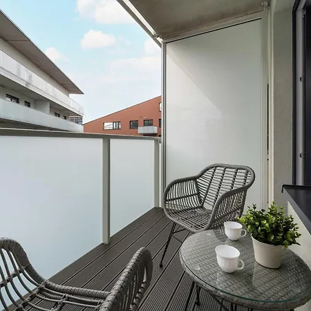 Elegant Mieszczanska With Air Conditioning, & Gym By Renters Prestige Daire