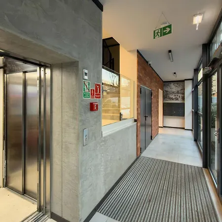 Daire Elegant Mieszczanska With Air Conditioning, & Gym By Renters Prestige Wroclaw