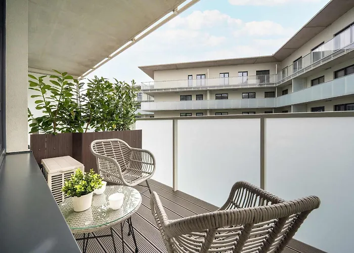 Apartment Elegant Mieszczanska With Air Conditioning, & Gym By Renters Prestige