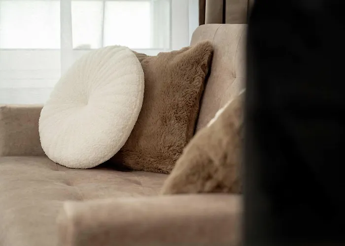 Elegant Mieszczanska With Air Conditioning, & Gym By Renters Prestige Wroclaw