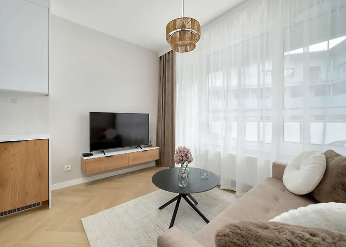 Elegant Mieszczanska With Air Conditioning, & Gym By Renters Prestige * Wroclaw
